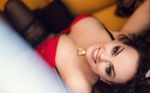 Sophia  - Erotik Massagen Body to Body 