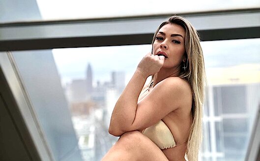 Antonina Massagen Body to Body