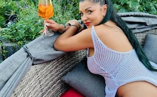NIKOL (28 )