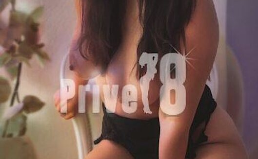  Swiss Steffi kurvige Schönheit