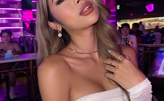 Ladyboy TS Mia