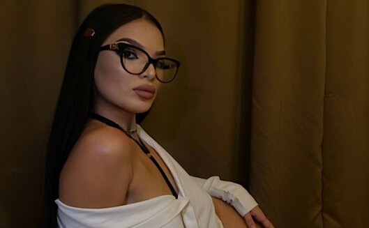 Bella – 076 754 55 44