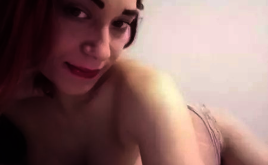 Mona* Schwanger mit Muttermilch