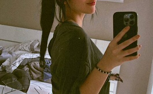 Larissa 