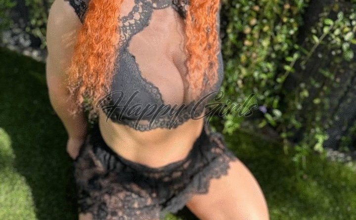 Vanessa ( 30 )